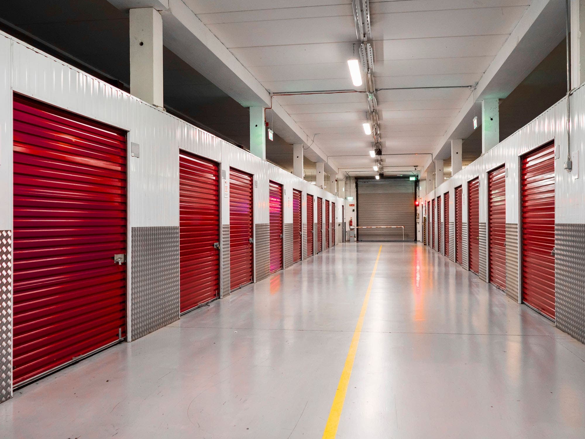 How Cell Signal Amplifiers Improved Customer Satisfaction at Canada-Based Storage Facility