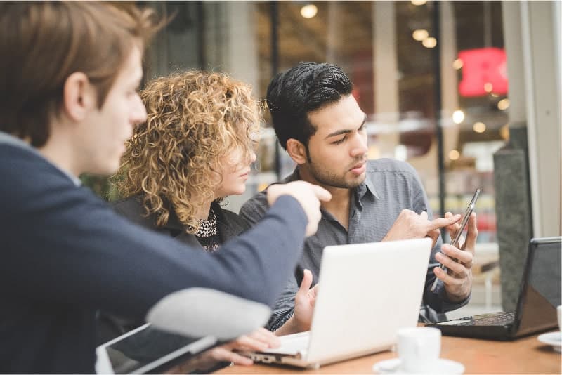 Signs You Need a Cell Phone Repeater System